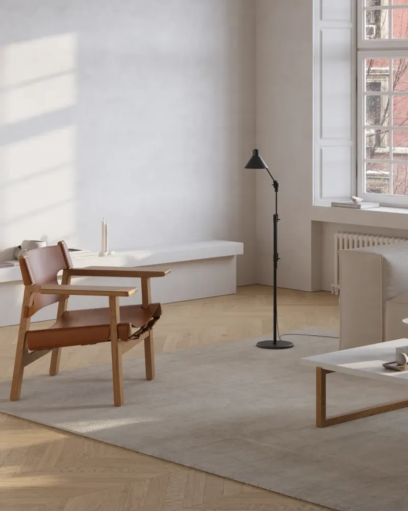 White Interior — image 2